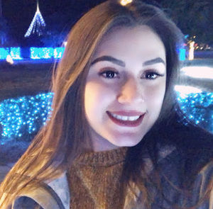 Meet your Posher, Nicole